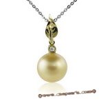 Dpp006 18K yellow gold pendant with 9.5-10mm tahitian pearl and diamond