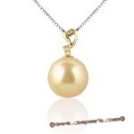 Dpp009 18K yellow gold pendant with 12-13mm south sea pearl  and  diamond