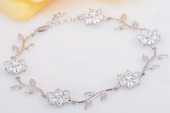 SSB112 Beautiful Cubic Zirconia Flowers Link Sterling Silver Bracelet