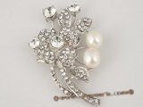 brooch053 Ritzy Rhinestone silver plated bread pearl brooch in blooming flower design