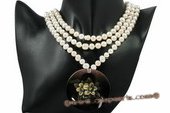 mpn280 Triple Rows White Potato Pearl Layer Necklace with Shell Pendant