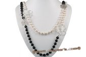 mpn322 Elegant Flower Hand knotted White and Black Layer Necklace