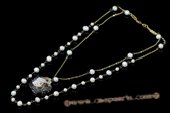 mpn323 Hand Crafted Potato pearl Necklace with Blooming Flower Pendant
