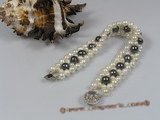 petc018 handcraft knitted white with black  potato pearls pet collars