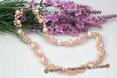 Pn490 Hand Knitted white& Pink Potato Pearl Costume Necklace