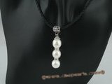 spn035 Fashion Triple round shell pearl pendant leather necklace in white