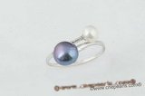 spr042 Timeless black and white freshwater pearl ring in sterling silver